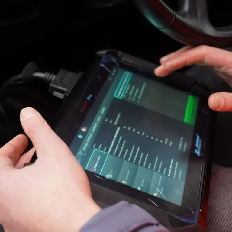 avarinis-automobilio-uzvedimas_0