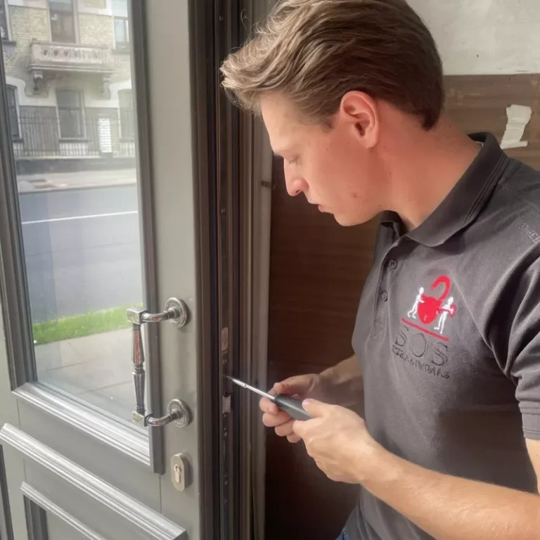 sarvuotu-duru-spynos-keitimas (2)_1